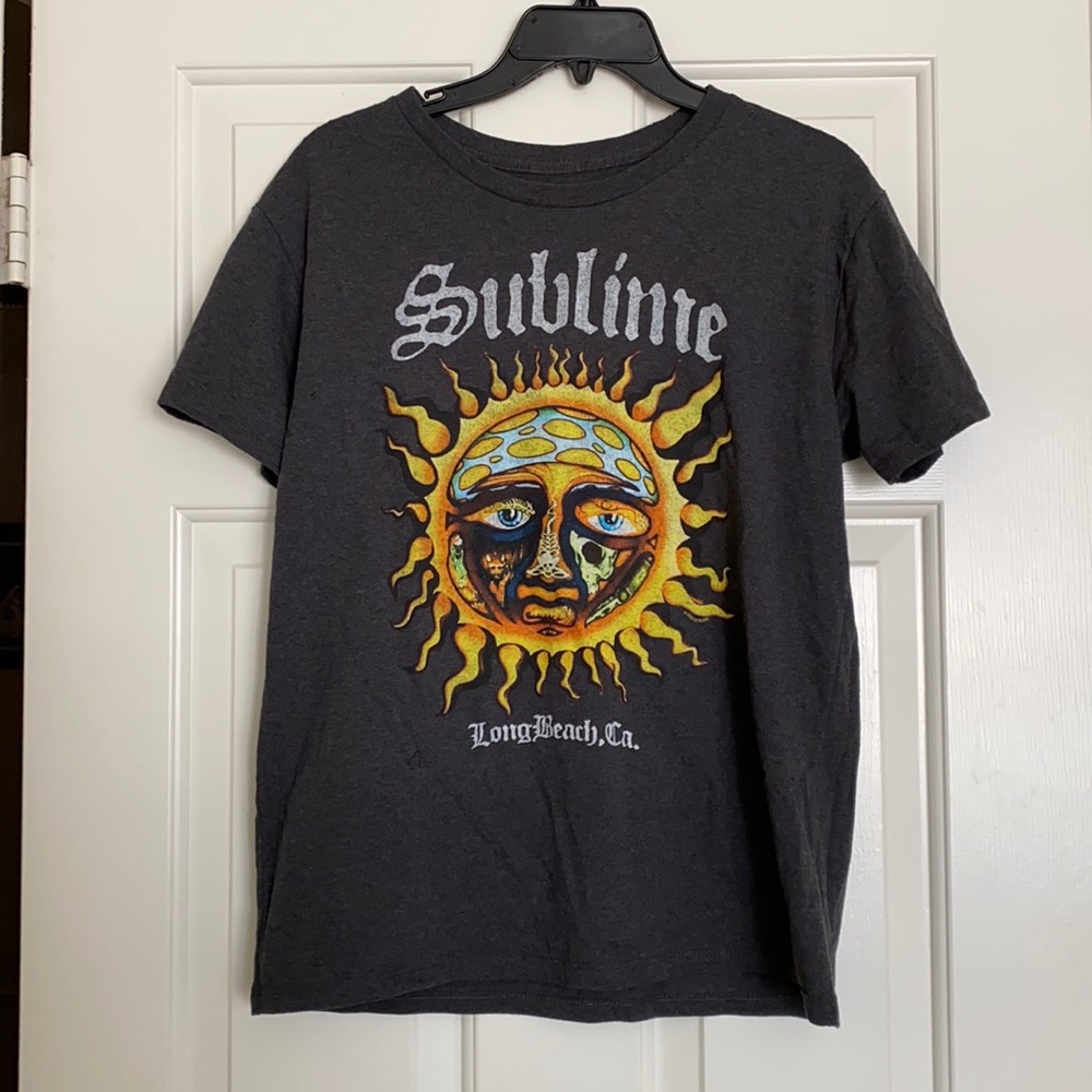 Dark grey graphic tee